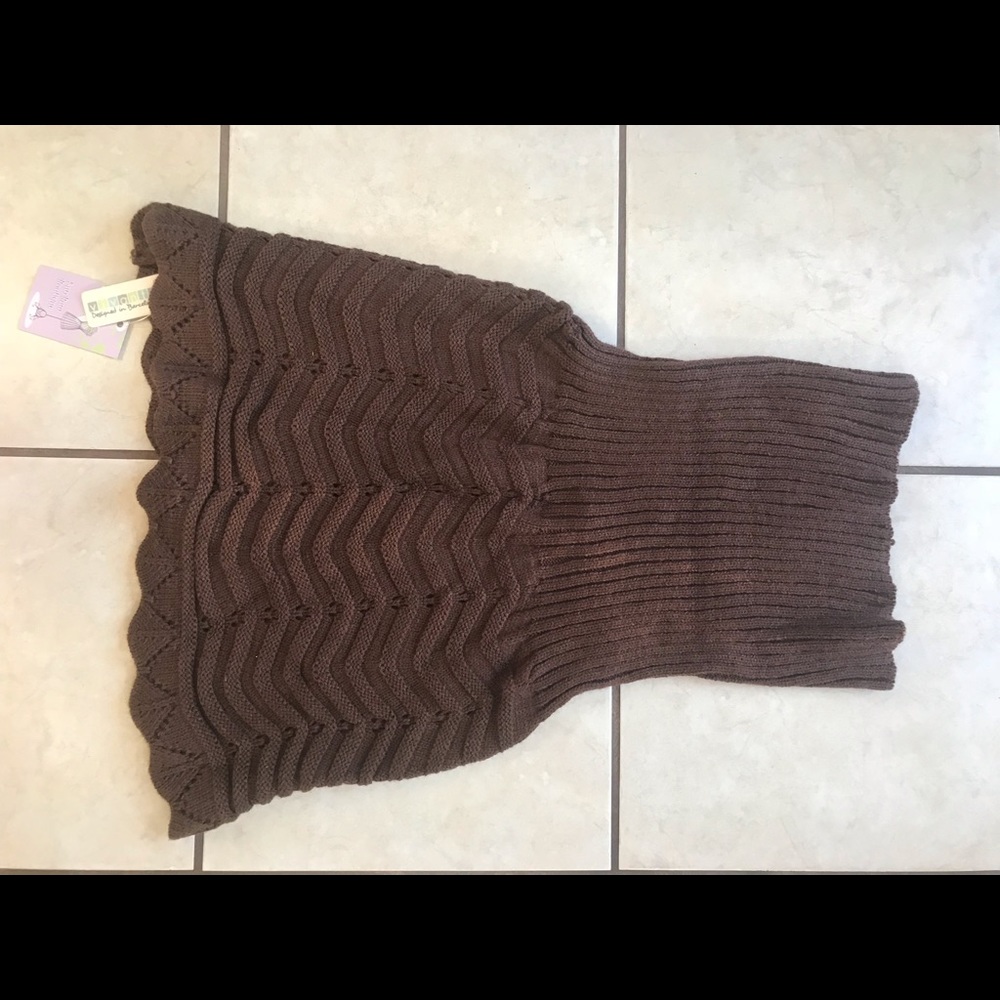NWT  Viviana Brown cape with cowl neck